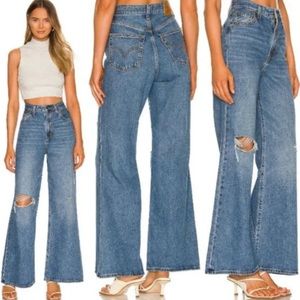 Levi's High Loose Flare Wide Leg Jeans Size 29 x 32  Blue Distressed $108 NEW